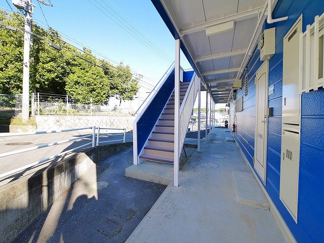 エントランス　ゆとりのあるエントランスです