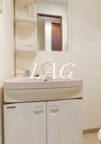 洗面設備　独立洗面台です。