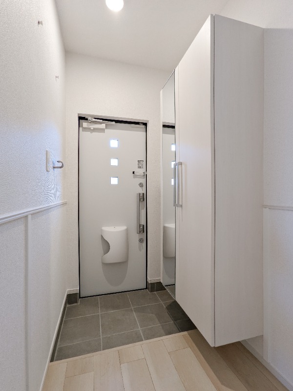 玄関　図面と現状に相違がある場合には現状を優先