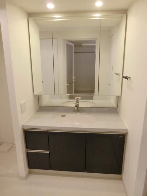 洗面設備　★独立洗面台★