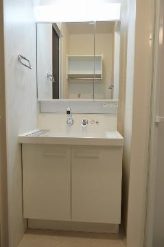 洗面設備　洗髪洗面化粧台