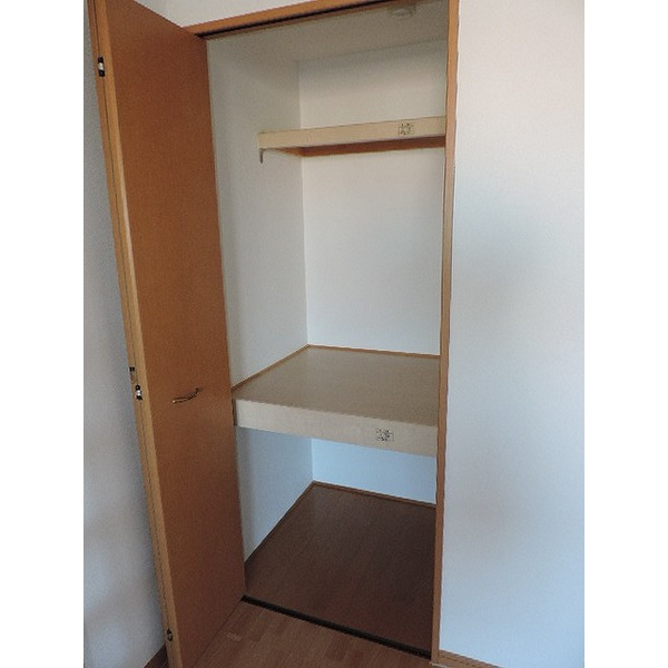 収納　同物件別部屋