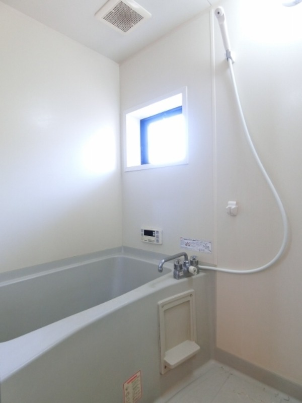 バス・シャワールーム　図面と現状に相違がある場合には現状を優先