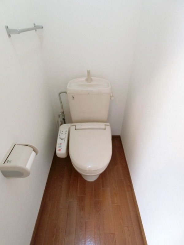 トイレ　図面と現状に相違がある場合には現状を優先