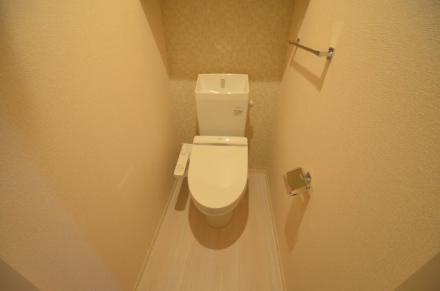 トイレ　気分すっきり温水洗浄便座