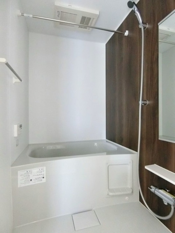 バス・シャワールーム　図面と現状に相違がある場合には現状を優先