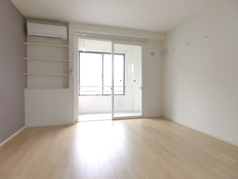 居室・リビング　図面と現状に相違がある場合には現状を優先