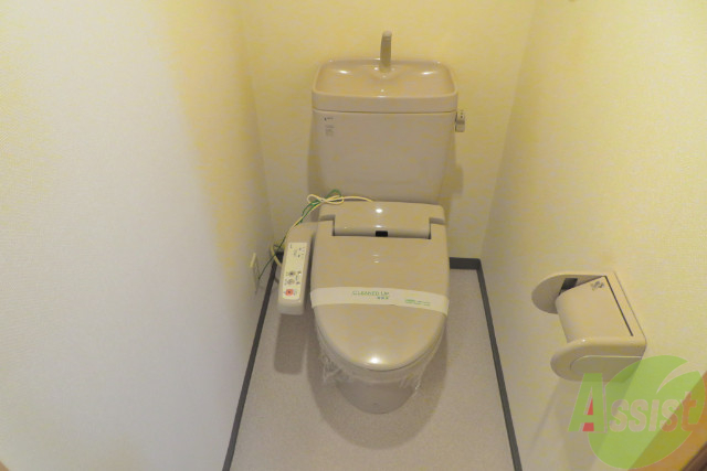 トイレ　トイレは独立しており、快適に使用出来ます。温水洗浄便座ですよ