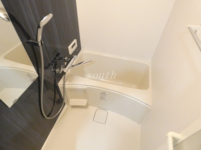 バス・シャワールーム　浴室乾燥機付きのお風呂