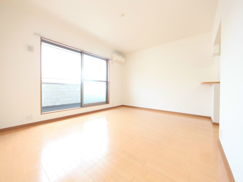 バルコニー　ＬＤＫ14帖　南面バルコニー　エアコン完備