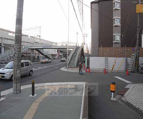 その他　道路を渡れば近鉄伏見駅です