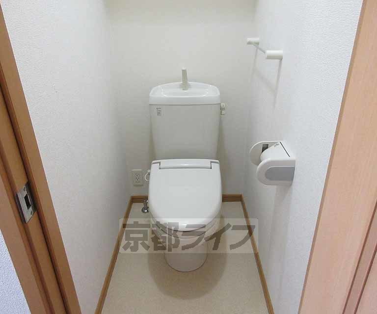 トイレ　清潔感のあるトイレです
