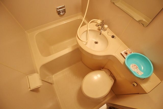 バス・シャワールーム　★清潔感のあるバスルームです★