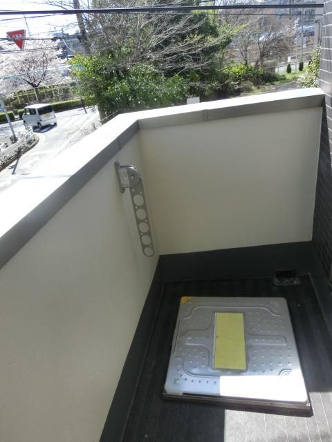 バルコニー　日当たり良好バルコニー