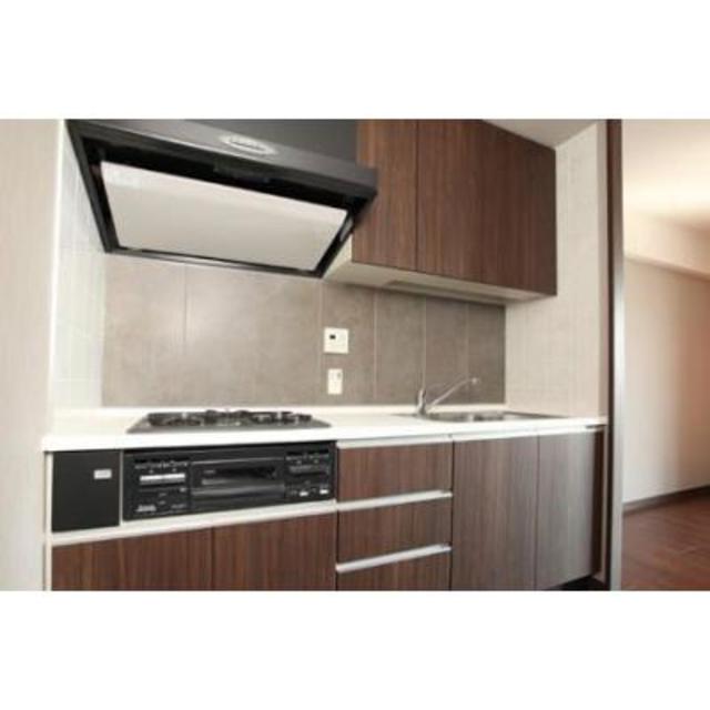 キッチン　※写真は同タイプ住戸です。