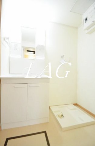 洗面設備　独立洗面台です。