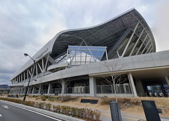 スーパー　マルナカ白島店（スーパー）まで254m