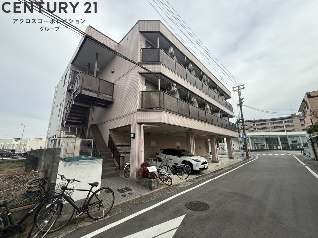 建物外観　モニター付きインターホンで安心です！