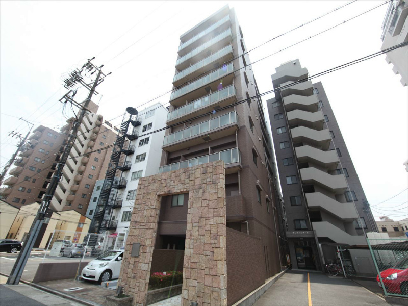 建物外観　外観　防犯カメラ付　オートロック　宅配ＢＯＸ