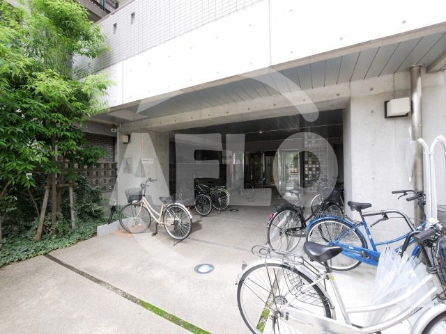 エントランス　インベスト北梅田　エントランス