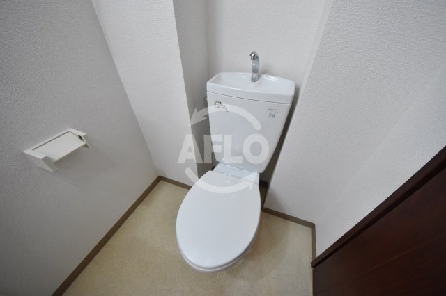 トイレ　インベスト北梅田　トイレ