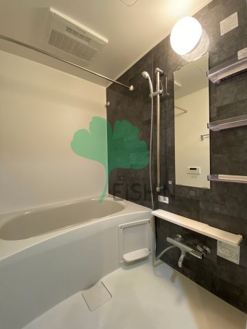 バス・シャワールーム　清潔感のある浴室です！