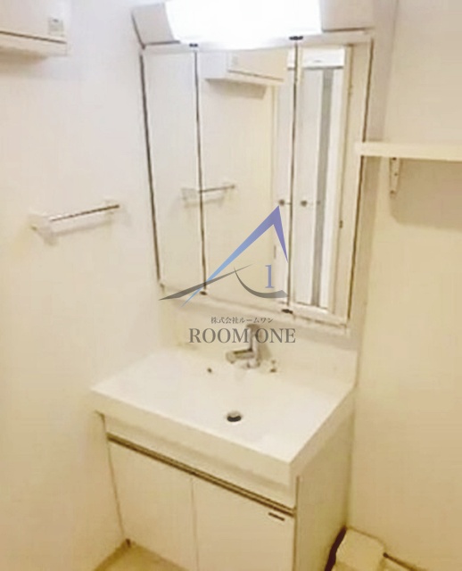 洗面設備　洗面台です。