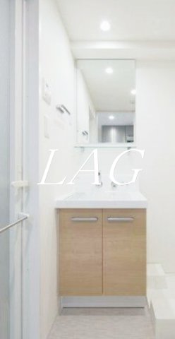 洗面設備　独立洗面台です。