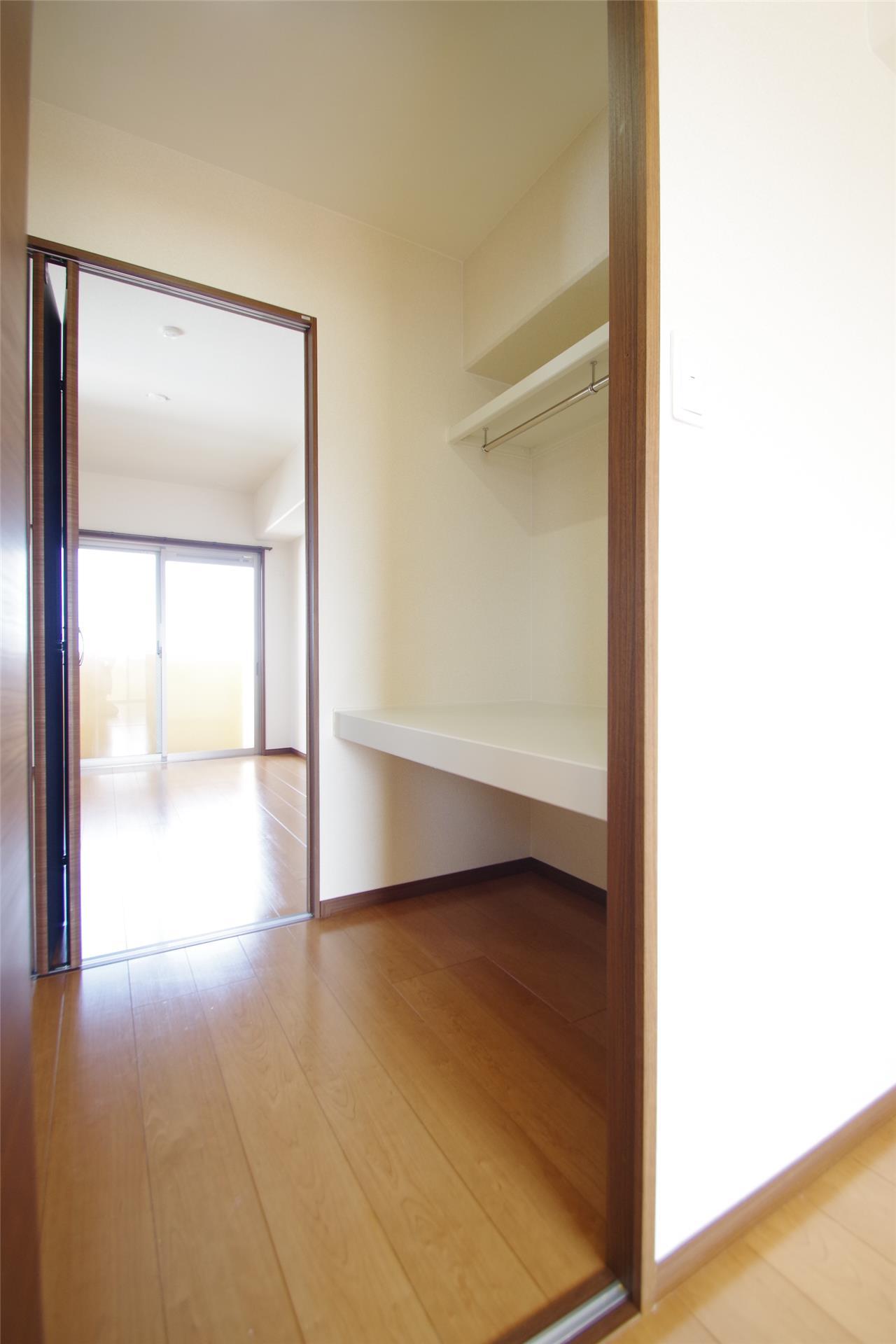 収納　同タイプ別室の写真です。