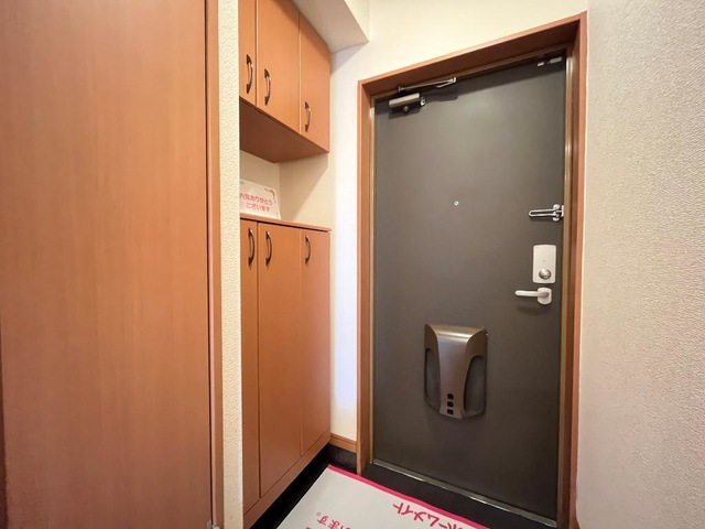 玄関　下駄箱