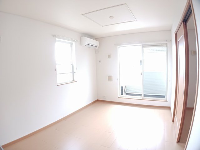 その他部屋・スペース　明るい色調の室内です