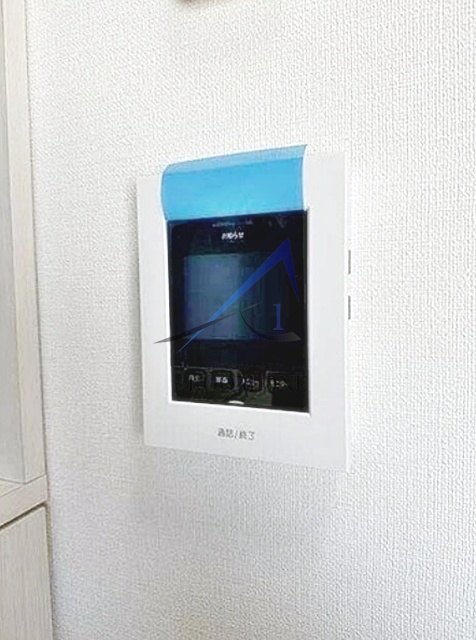 セキュリティ　モニター付きインターホンです。