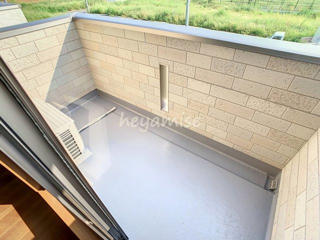 バルコニー　写真は同型モデル