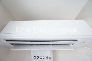 その他設備　夏場・冬場にうれしいエアコン付き。