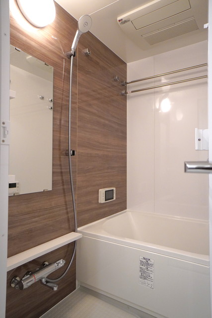 バス・シャワールーム　※写真は同タイプ住戸です。