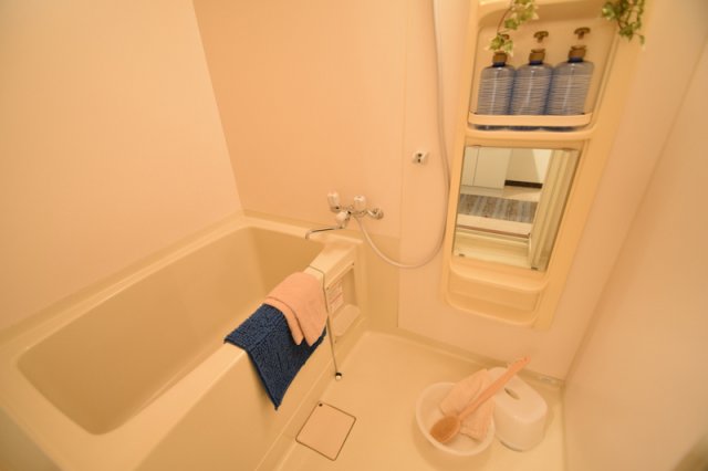 バス・シャワールーム　モデルルーム仕様の為家具は付きません