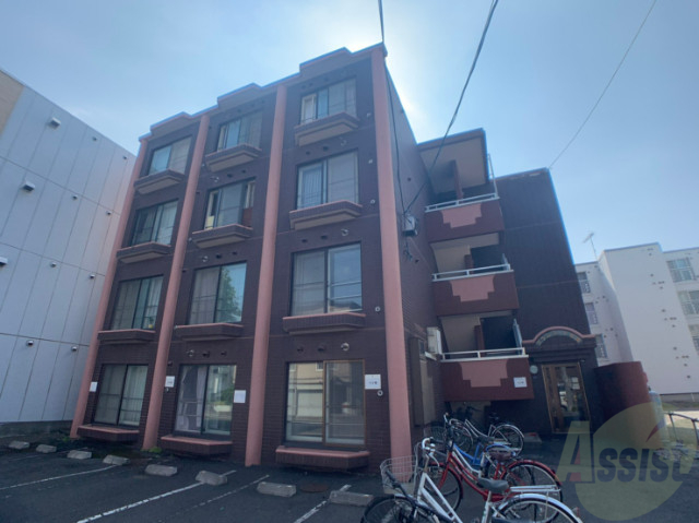 建物外観　札幌市北区三十八条西「プラムコート札幌」