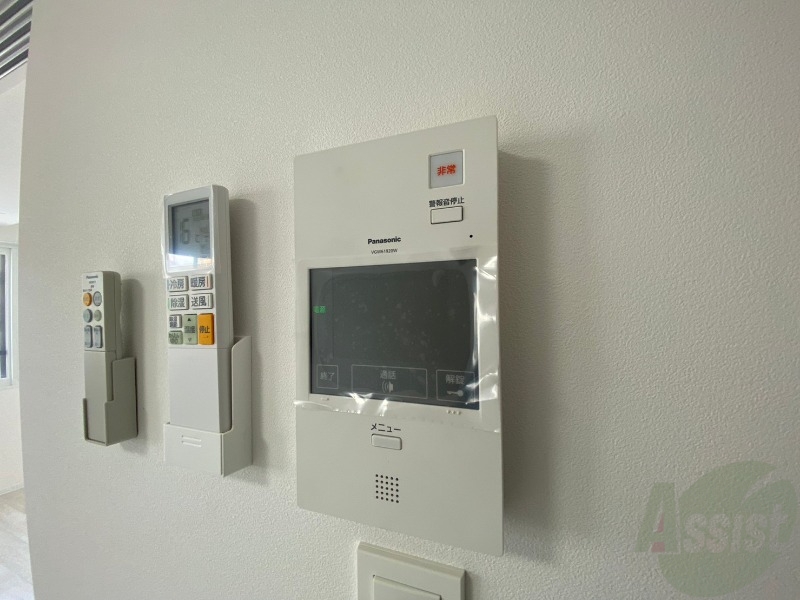 セキュリティ　ＴＶモニター付インターホンです。来客者の顔が見えるので安心！