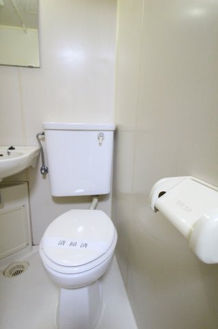 トイレ　退去前のため、別部屋のお写真です。