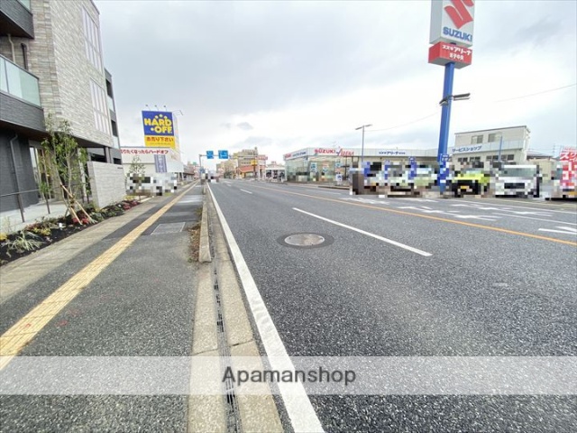 その他　前面道路（その他）まで0m