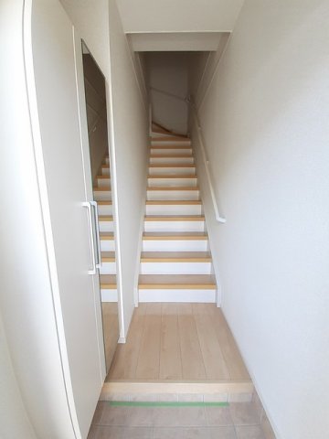 玄関　落ち着いた玄関です