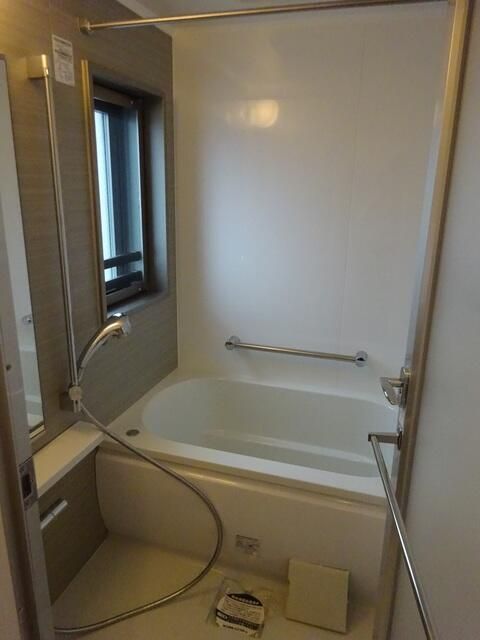 バス・シャワールーム　■浴室暖房乾燥機能付きバス♪■追焚機能あり！