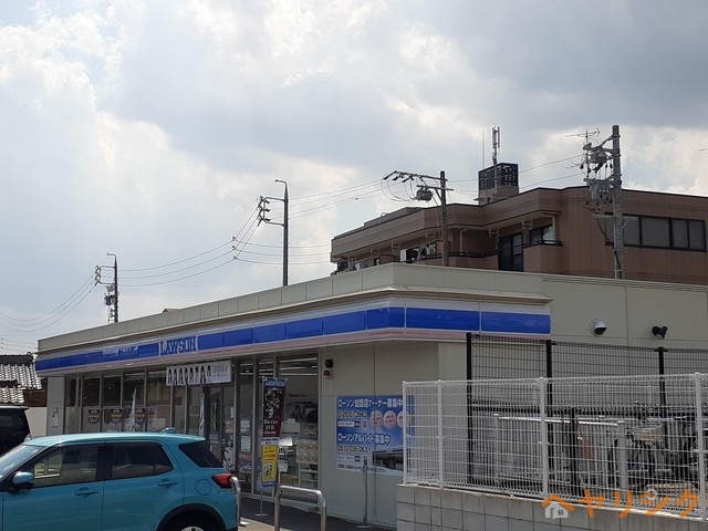 コンビニ　ローソン（コンビニ）まで638m