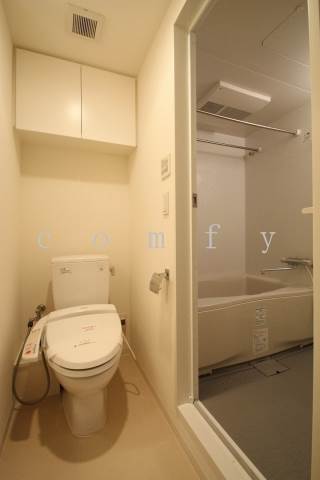 トイレ　ウォシュレット付きトイレ