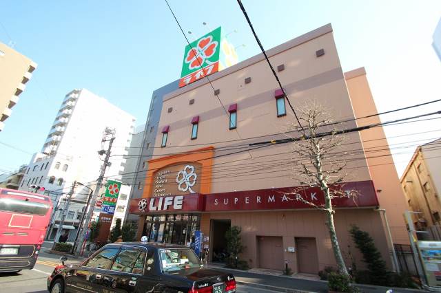 スーパー　ライフ神田和泉町店（スーパー）まで330m