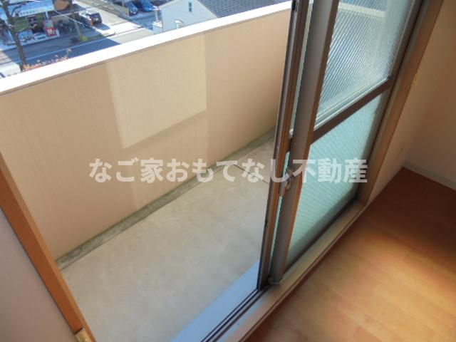 バルコニー　※写真は別号室