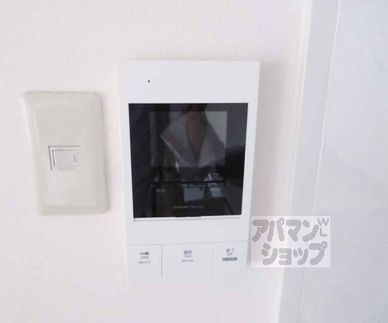 セキュリティ　カメラ付きインターホンです・