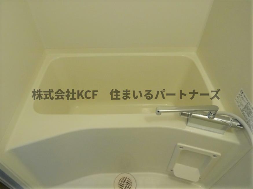 バス・シャワールーム　コンパクトで使いやすいお風呂です