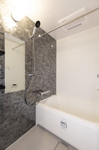 バス・シャワールーム　※写真は同タイプ住戸です。