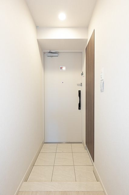 玄関　※写真は同タイプ住戸です。